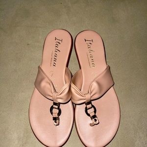 Italiano sandals size 10